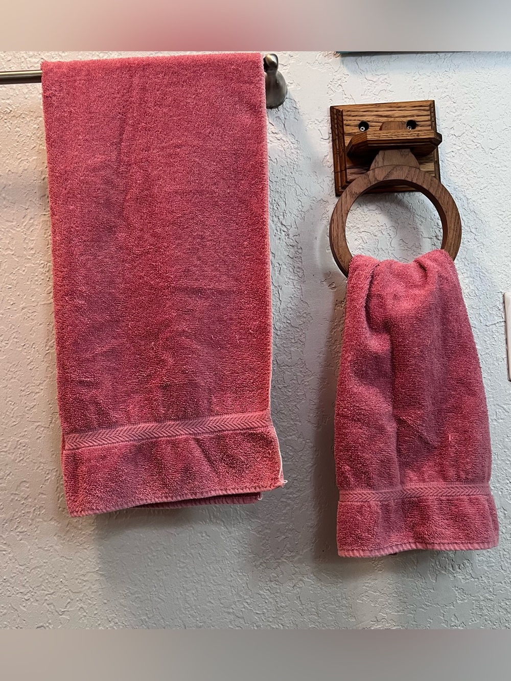 Vintage Lady Pepperell Pink Bath & Hand Towel Set 2 Pc Retro